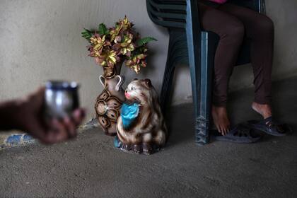 Familiares de Cristian Ramos, en su hogar en El Tocuyo