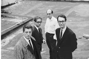 El grupo que integró la muestra Otra figuración –Macciò, Deira, Noé y De la Vega–, retratado por Sameer Makarius