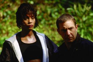 Luz verde para la remake de El guardaespaldas, ¿cuál será su eslabón en común con The Eras Tour?