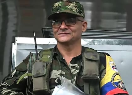 El guerrillero Iván Mordisco, el líder criminal más buscado de Colombia en la actualidad