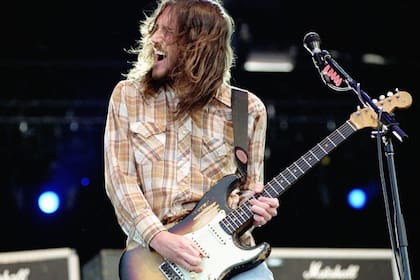 El guitarrista John Frusciante en un recital de 2020