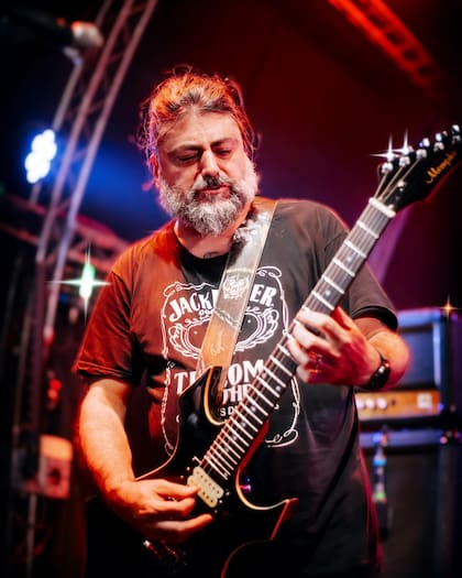 El guitarrista Luis Gribaldo