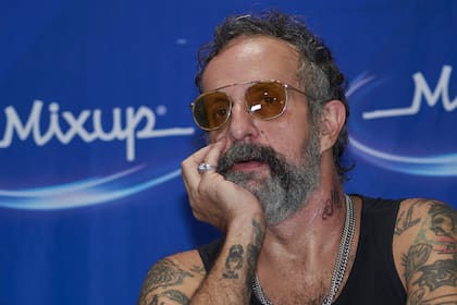 El guitarrista mexicano atravesó más de una decena de cirugías en los últimos años por problemas de salud