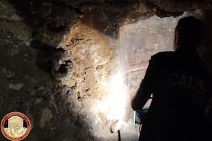 El hallazgo arqueológico incluye alrededor de 10.000 fragmentos de cerámicas de la época romana y medieval, y 453 objetos arqueológicos intactos de época romana (Comando de Carabineros de Tutela de Patrimonio Cultural)