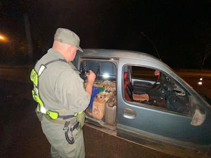 El hallazgo de bidones de combustible, en Misiones