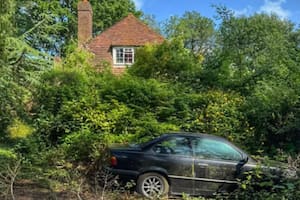 Entró a una mansión abandonada y lo que encontró fue aterrador