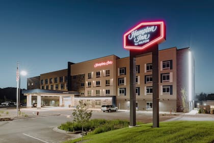 El Hampton Inn Lakeville fue señalado por el DHS de cancelar las reservas de agentes del ICE en Minneapolis (Facebook/Hampton Inn Lakeville)