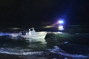 Naufragó una embarcación con migrantes en la costa de Miami y hubo tres heridos