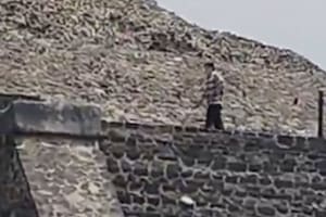 Un hombre empezó a disparar desde la pirámide de Teotihuacán: mató a una turista y se suicidó