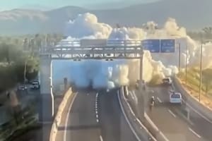 Video: así fue el momento en el que un camión de gas explotó y provocó la muerte de cuatro personas