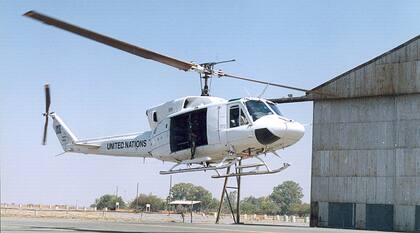 Un helicóptero Bell 212 de Naciones Unidas, en Chipre