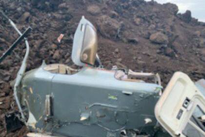 El helicóptero cayó en una zona de Hawaii de difícil acceso