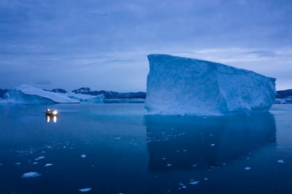 El hielo zombi de la enorme capa de hielo de Groenlandia eventualmente elevará el nivel global del mar en unos 30 centímetros