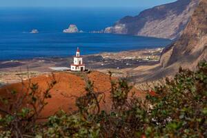 El Hierro; Sabinas; BBC; BBC Mundo; Mundo; turismo; África; Isla Canaria