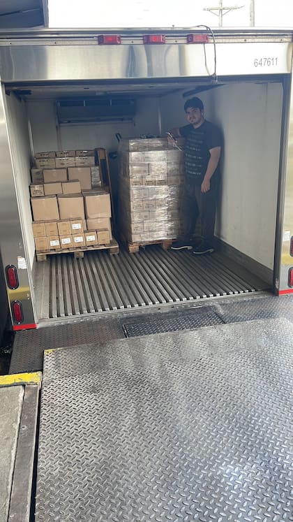 El hijo de Sarmiento trabaja en la empresa famiiliar, donde hay dos empleados más