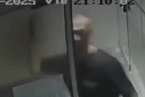 Violencia en una clínica de La Plata: retiró a su madre sin alta, destruyó las instalaciones y se dio a al fuga