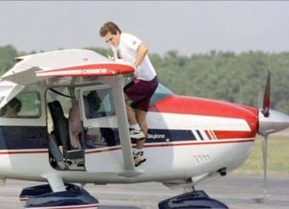 El hijo del presidente John F. Kennedy era un apasionado de la aviación