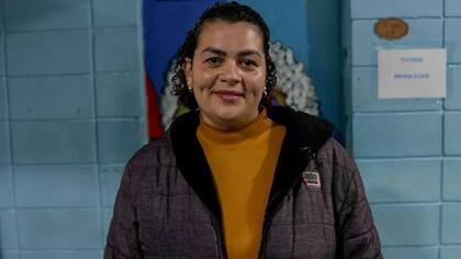 El hijo mayor de Ana Gabriela estuvo en la primera clase que se graduó de la escuela