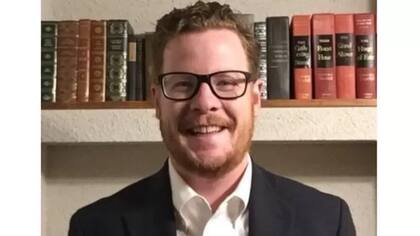 El historiador Timothy Sayle escribió un libro sobre la OTAN y las alianzas de posguerra