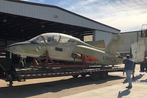 El histórico avión que protagonizó una hazaña contra los británicos en Malvinas fue declarado patrimonio