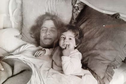 El historietista, a los 2 años, con Caloi: “Él fue mi padre y mi maestro. Despegarme de él fue un proceso. Primero, me separé después, como persona", dice.