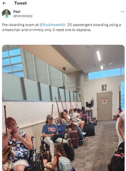 El hombre aseguró que las personas usan las sillas de ruedas en los vuelos como una estrategia de estafa