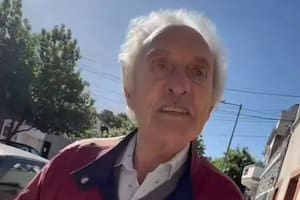 Así fue el ataque del jubilado a una joven por estacionar el auto frente a su casa