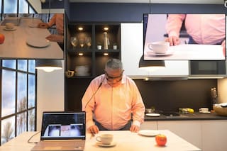 Logran que una persona ciega recupere parte de la visión con microestimulación cerebral