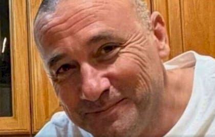El hombre de 52 años es intensamente buscado por la Guardia Civil española