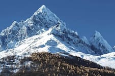 Un pixel rojo en la nieve: cómo la IA ayudó a encontrar a un montañista desaparecido