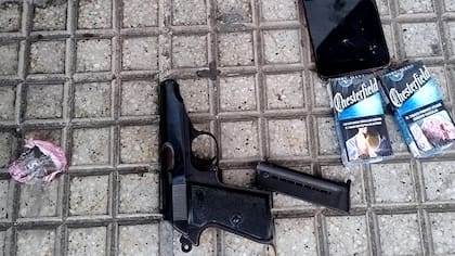 El hombre fue detenido luego de disparar a su hermano y asaltar a un vecino