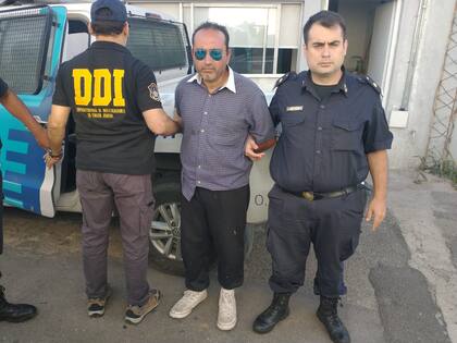 El hombre fue detenido por la DDI.