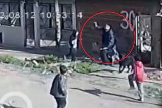 Le pegó a su exmujer con un ladrillo en la cabeza frente a sus hijos y a plena luz del día