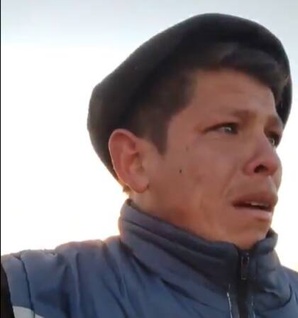 El hombre se emocionó por la situación del perro