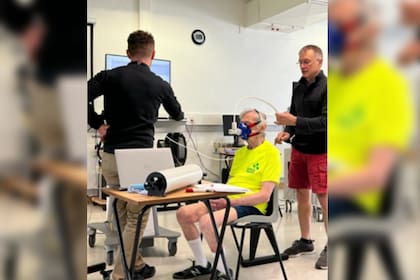 El hombre se volvió objeto de estudio (Foto X @LorcanDaly10)