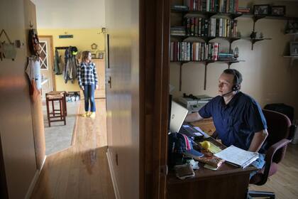 Un uso más intensivo del teletrabajo y mayor flexibilidad horaria, características que se profundizarán en el mercado labora, según preven las empresas