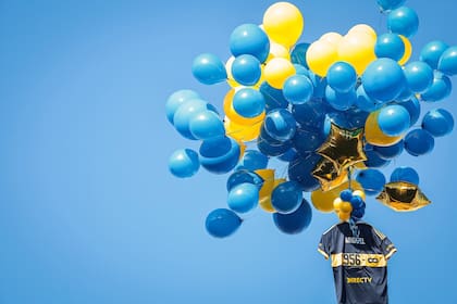 El homenaje a Miguel Angel Russo por su fallecimiento. Encuentro entre Boca Juniors y Belgrano de Cordoba por la fecha 13 del Torneo Clausura 2025. En el estadio Alberto J. Armando, el 18 de octubre de 2025.