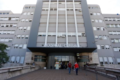 Otra provincia busca cobrar a los turistas extranjeros la atención en hospitales públicos
