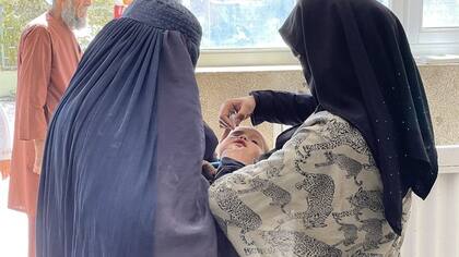 El hospital en Afganistán donde los niños mueren de desnutrición