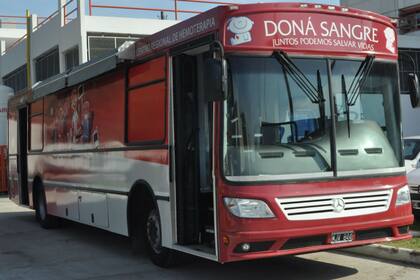El hospital Garrahan presentó la unidad móvil para donantes de sangre, con la que podrán ir a distintas instituciones para realizar colectas de sangre