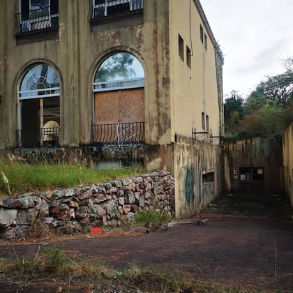 El hotel El Campanario, de Beverly Hills, Punta del Este, dejó de funcionar en 2006 (Foto: @aspenpunta)