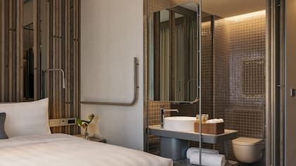 El hotel tiene 35 plantas en 140 metros de altura