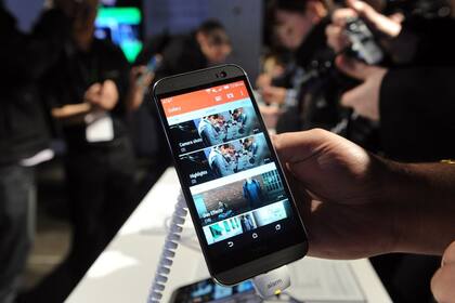 El HTC One M8, uno de los modelos de smartphones que funciona sobre la flamante red 4G anunciada por Movistar