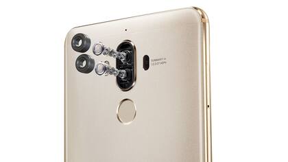 El Huawei Mate 9 tiene dos cámaras traseras: una color, y una blanco y negro; combinan la información de ambas para una única foto