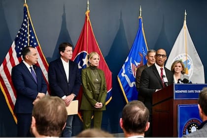 El HUD anunció la medida sobre la verificación de inmigración en los programas