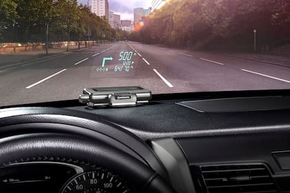El HUD de Garmin proyecta los datos de navegación en el parabrisas