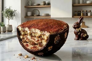 Semana Santa: el irresistible huevo de Pascua relleno de tiramisú para hacer fácil en casa