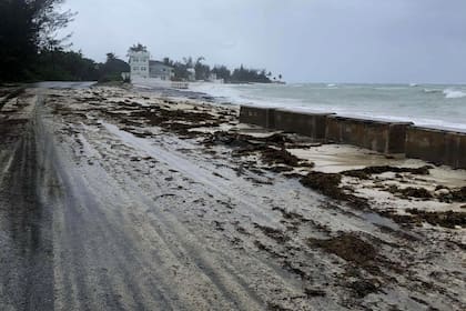 El huracán Dorian se convirtió en una catastrófica tormenta de categoría 5 el domingo