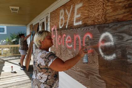 Quienes abandonan sus casas dejan grafittis a Florence