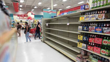 El huracán Irma alcanza su máxima potencia y amenaza al sur de Estados Unidos